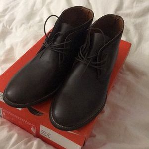 Topman mid brown pulse chukka boot.